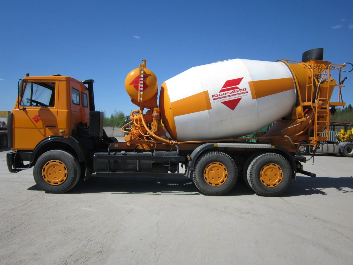 Автобетоновоз сб-124