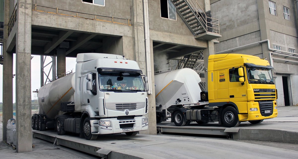 Цементовоз СЛК цемент