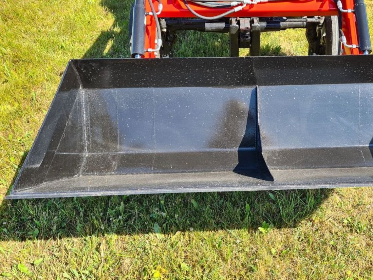 Навесной фронтальный погрузчик Metal-fach t229