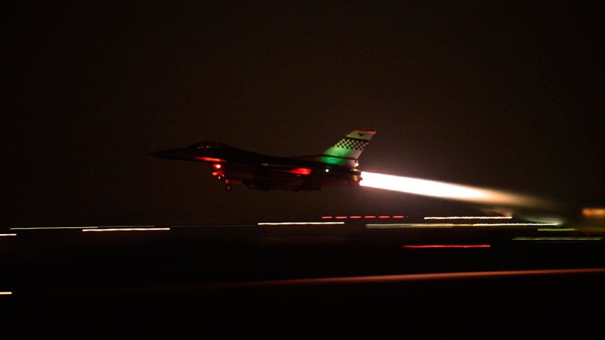 F16 Night