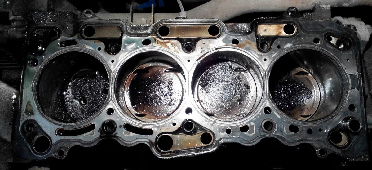 Грязный двигатель