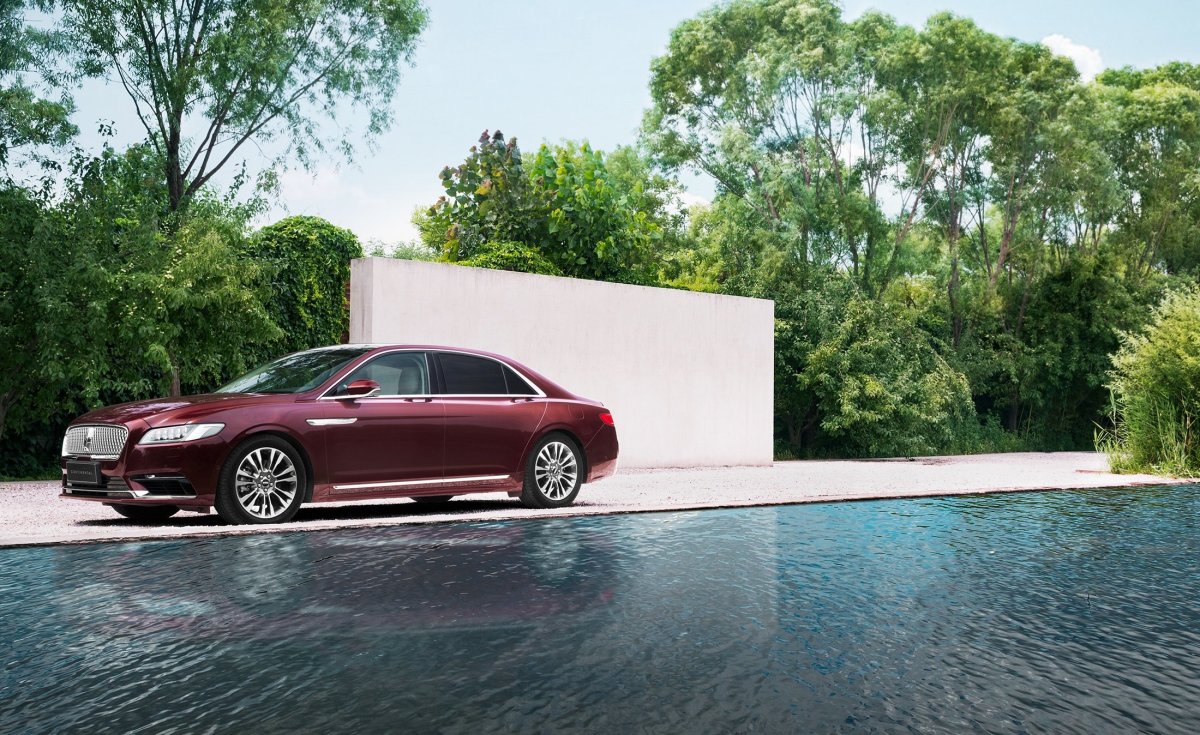 Линкольн Континенталь 2022