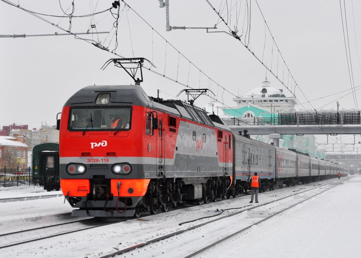 Электропоезда в Омске