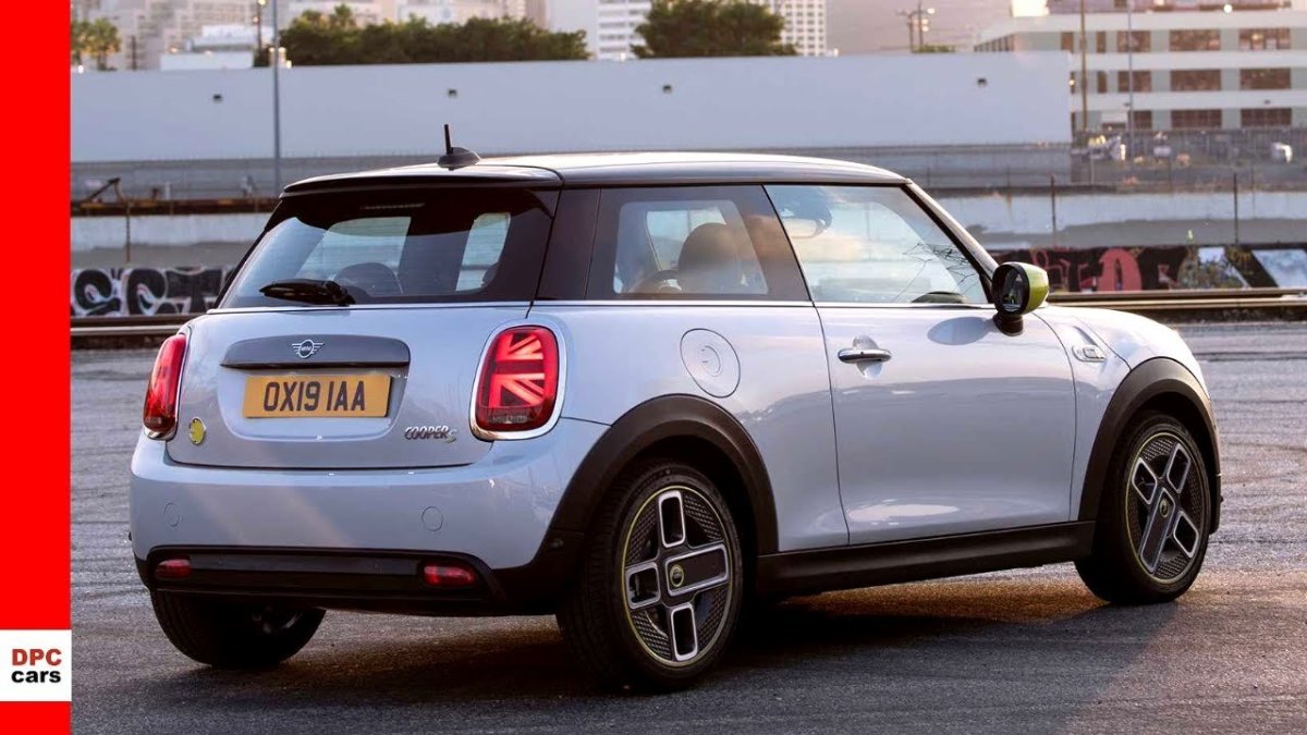 Мини Купер 2021 Coupe