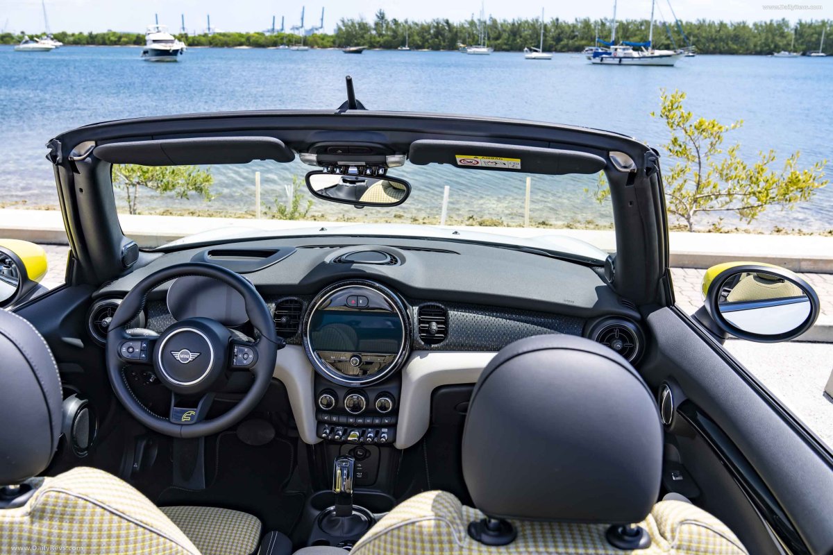 Mini Cooper se Interior