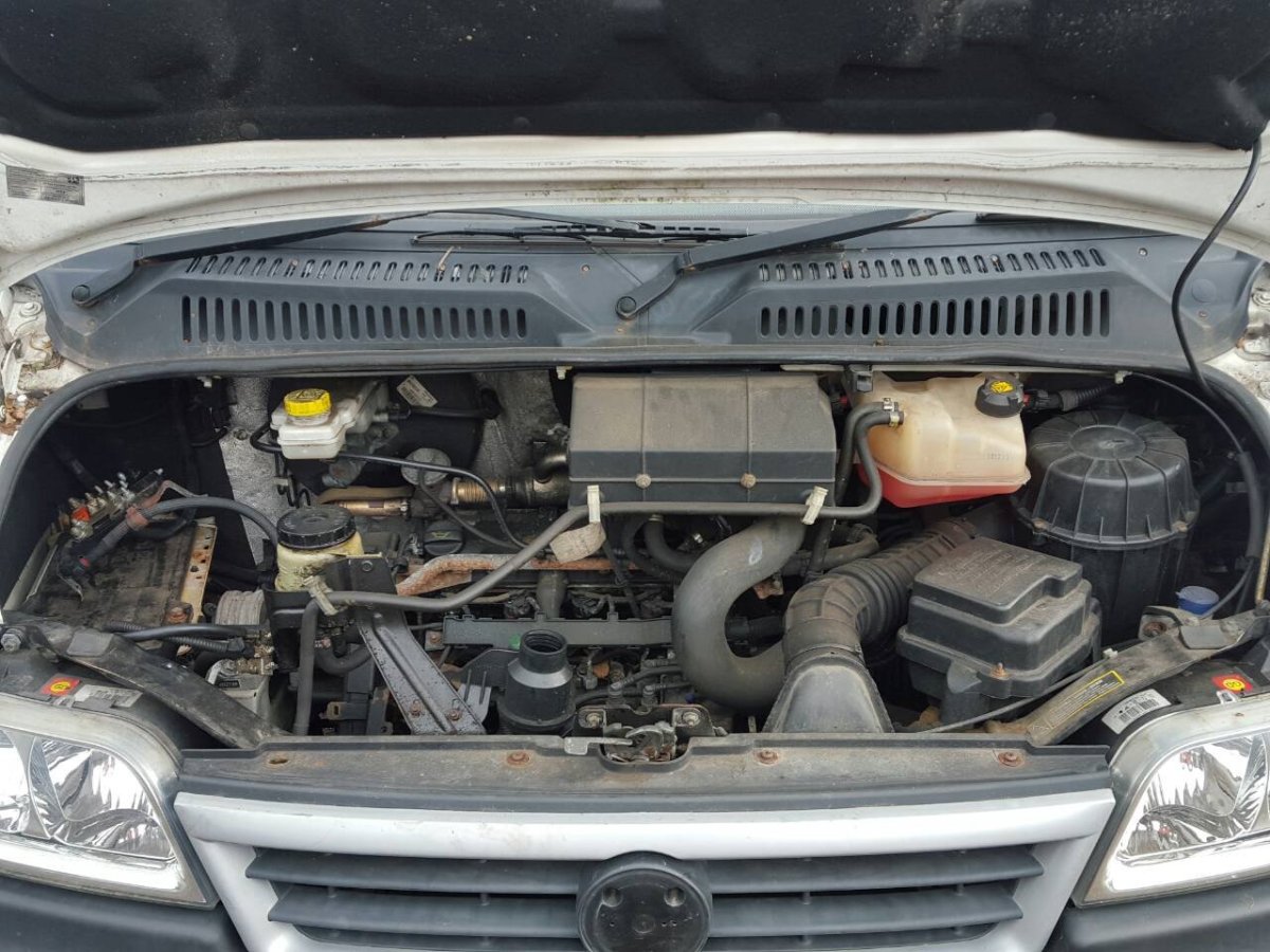 Моторный отсек Фиат Дукато 244