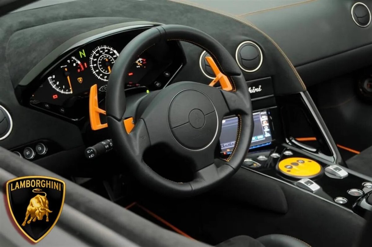 Lamborghini Murcielago 1 салон