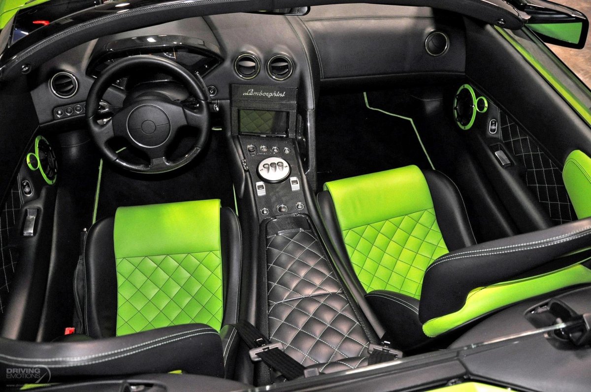 Lamborghini Murcielago SV салон