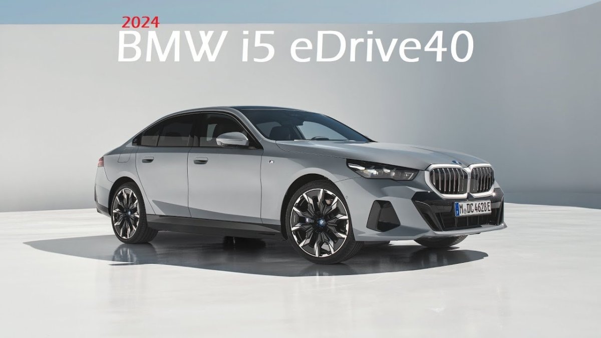 БМВ седан 2023