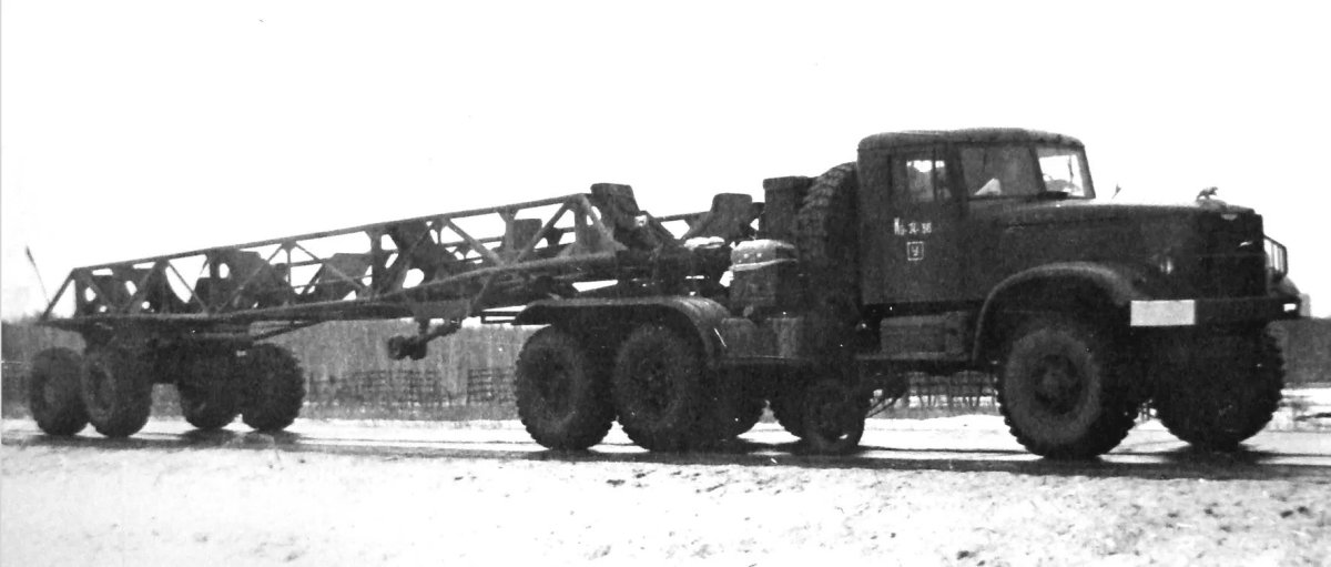 ЯАЗ 214 тягач