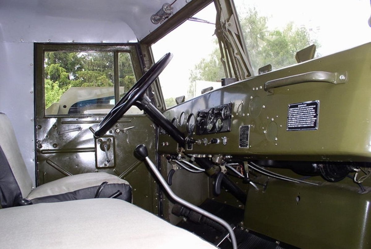 КРАЗ 256 кабина