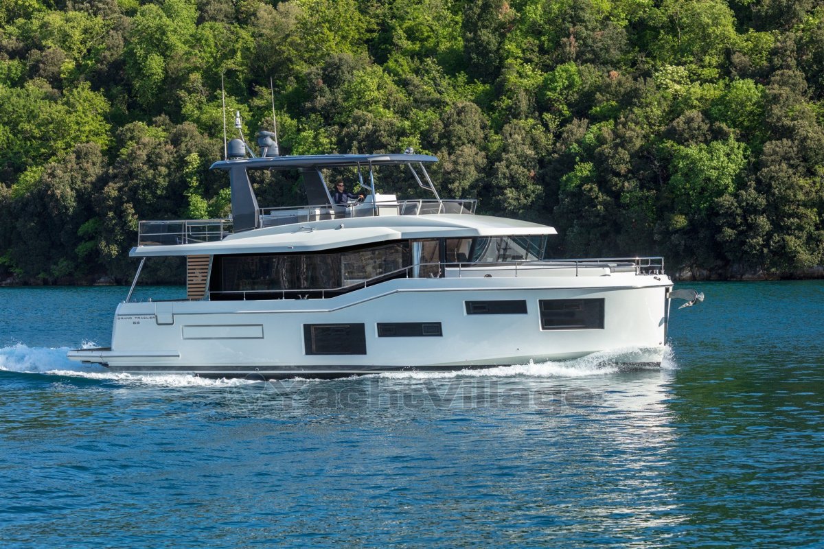 Beneteau Grand Trawler 62