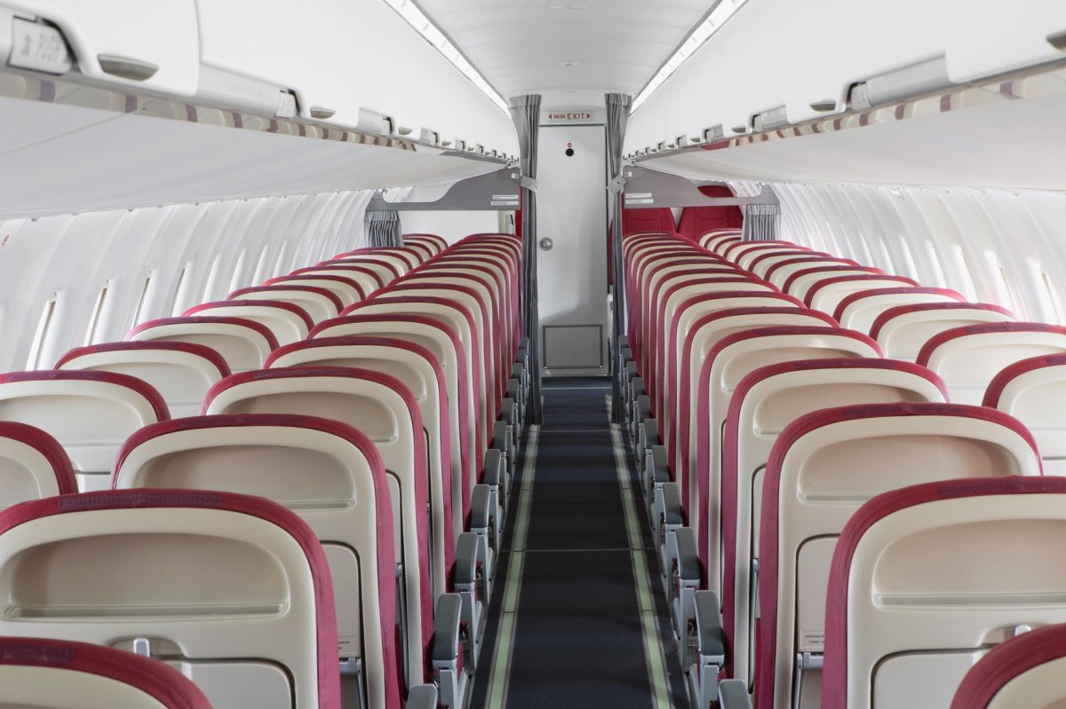 ATR 42/72 самолет салон