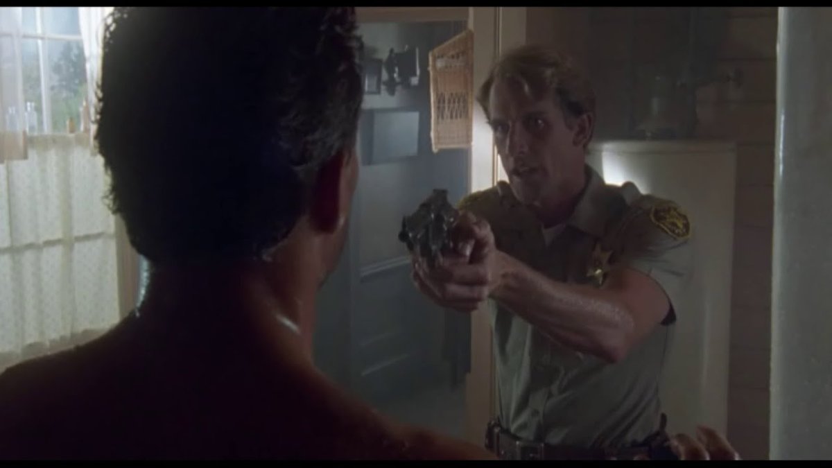 Бежать некуда фильм 2022