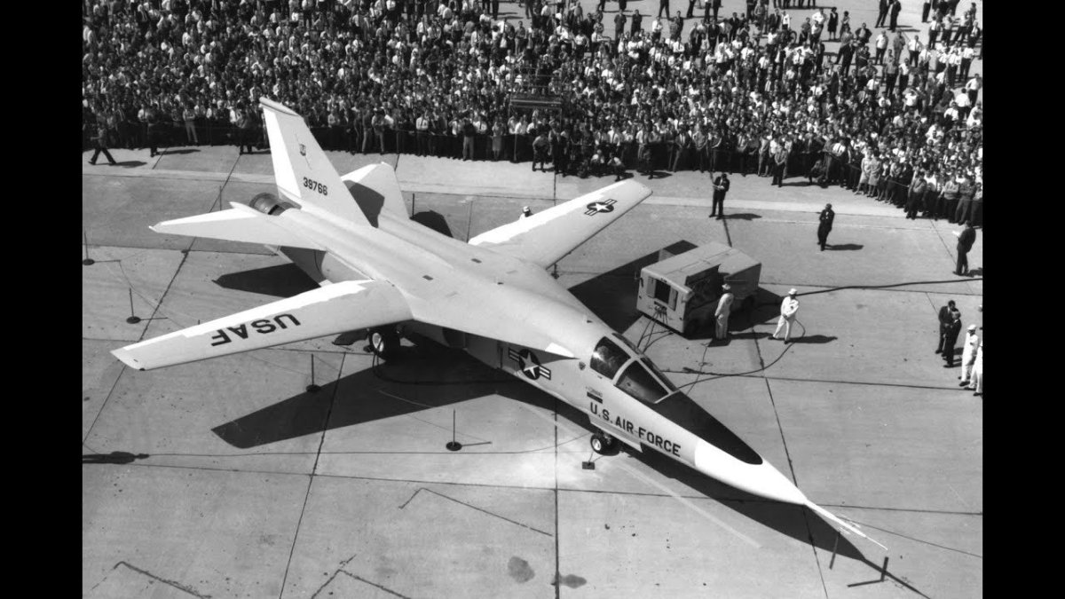 Дженерал Дайнэмикс ф-111