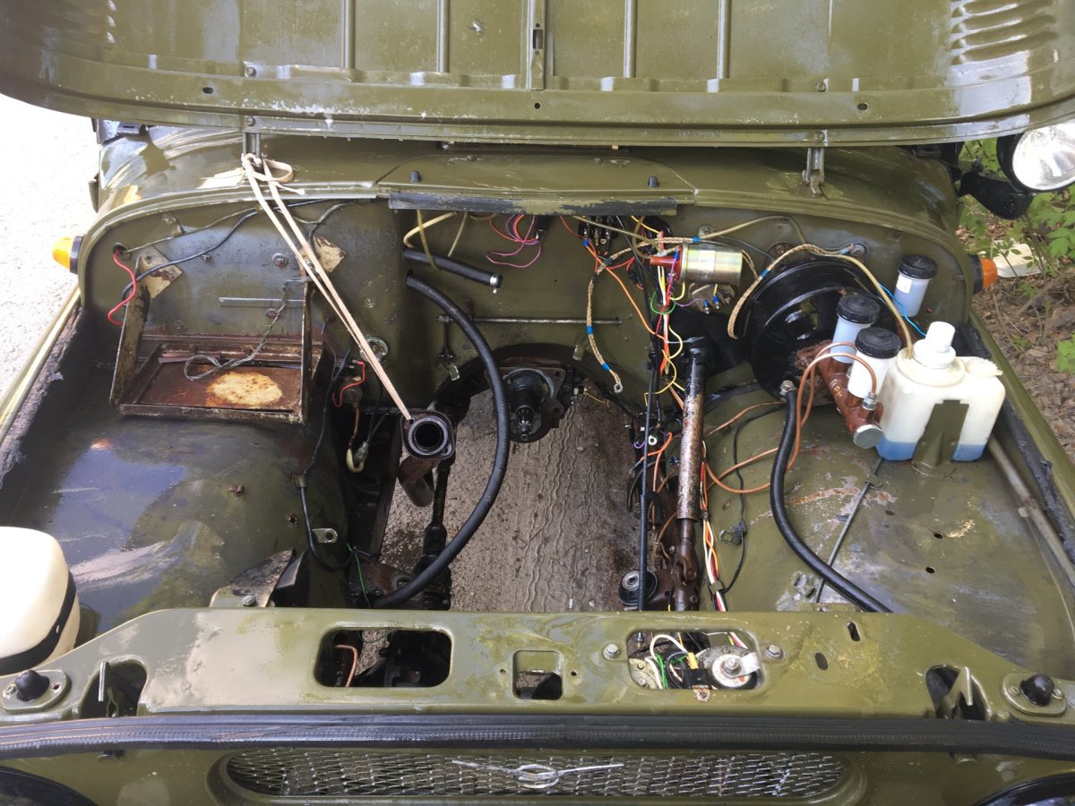 УАЗ 469 под капотом