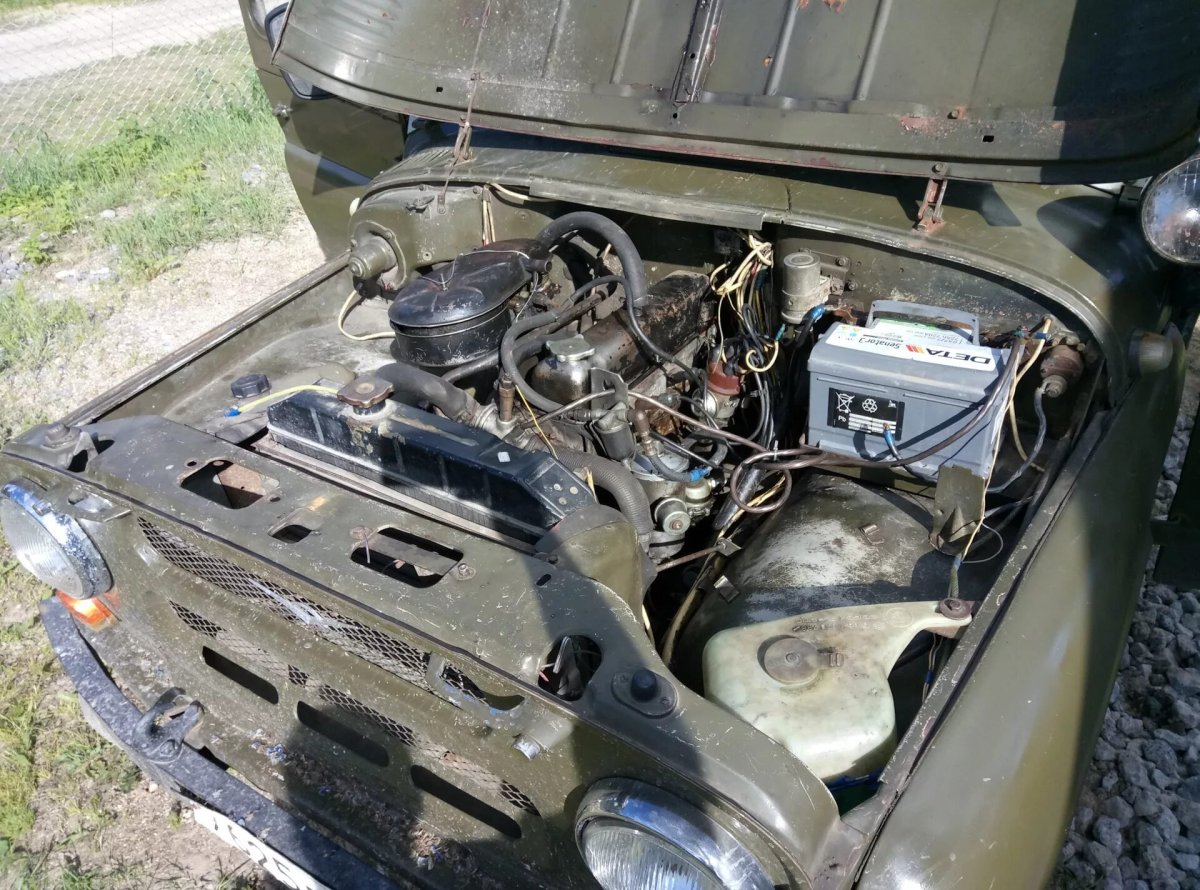 УАЗ 469 подкапотное