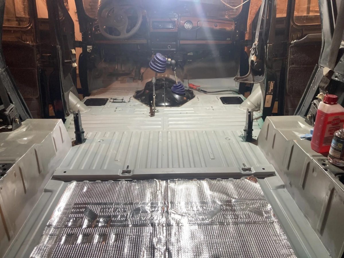 УАЗ Хантер пластиковый салонный пластик