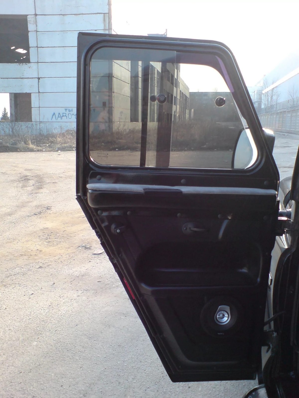 Колонки в УАЗ Хантер