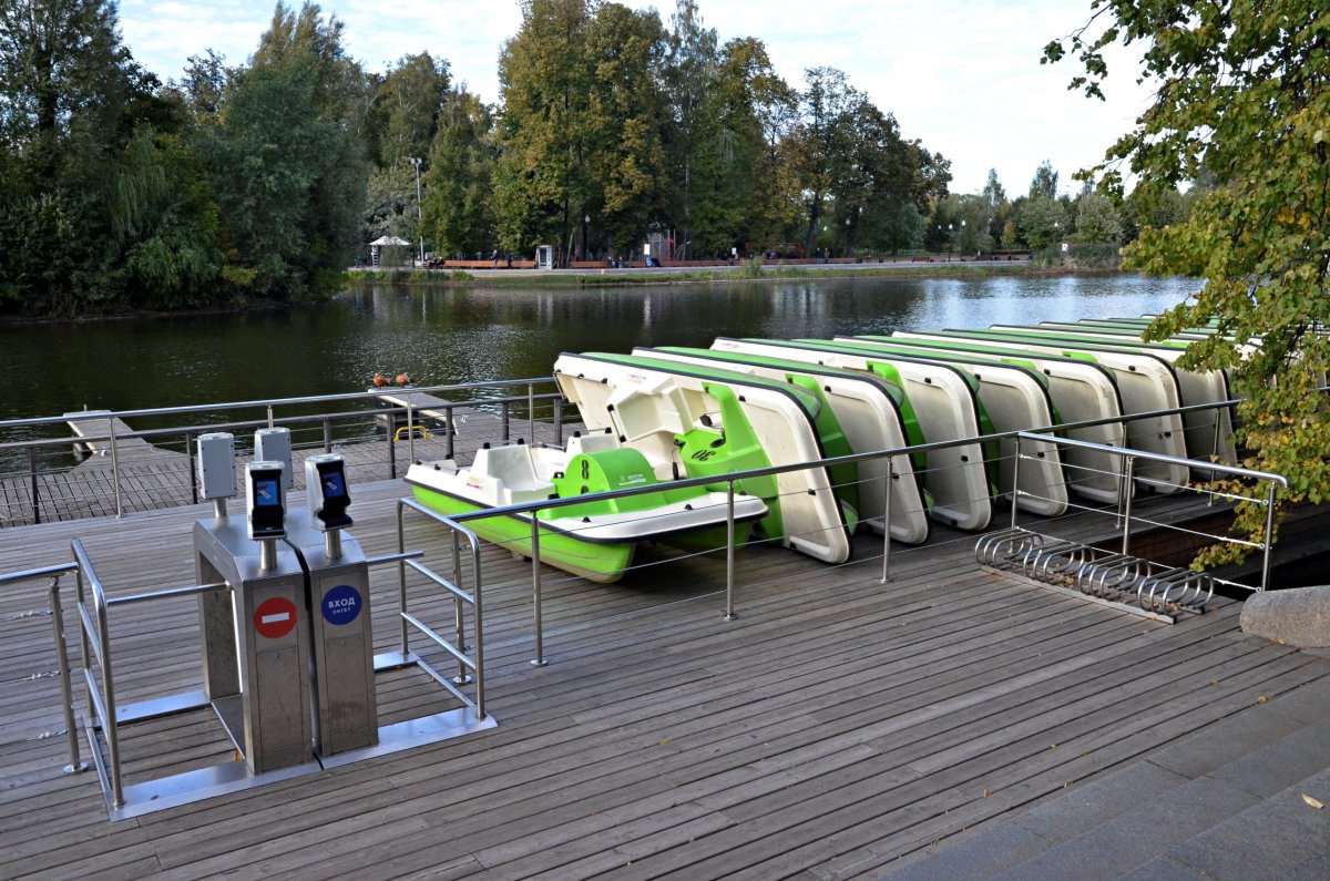 Лодочная станция в парке Горького