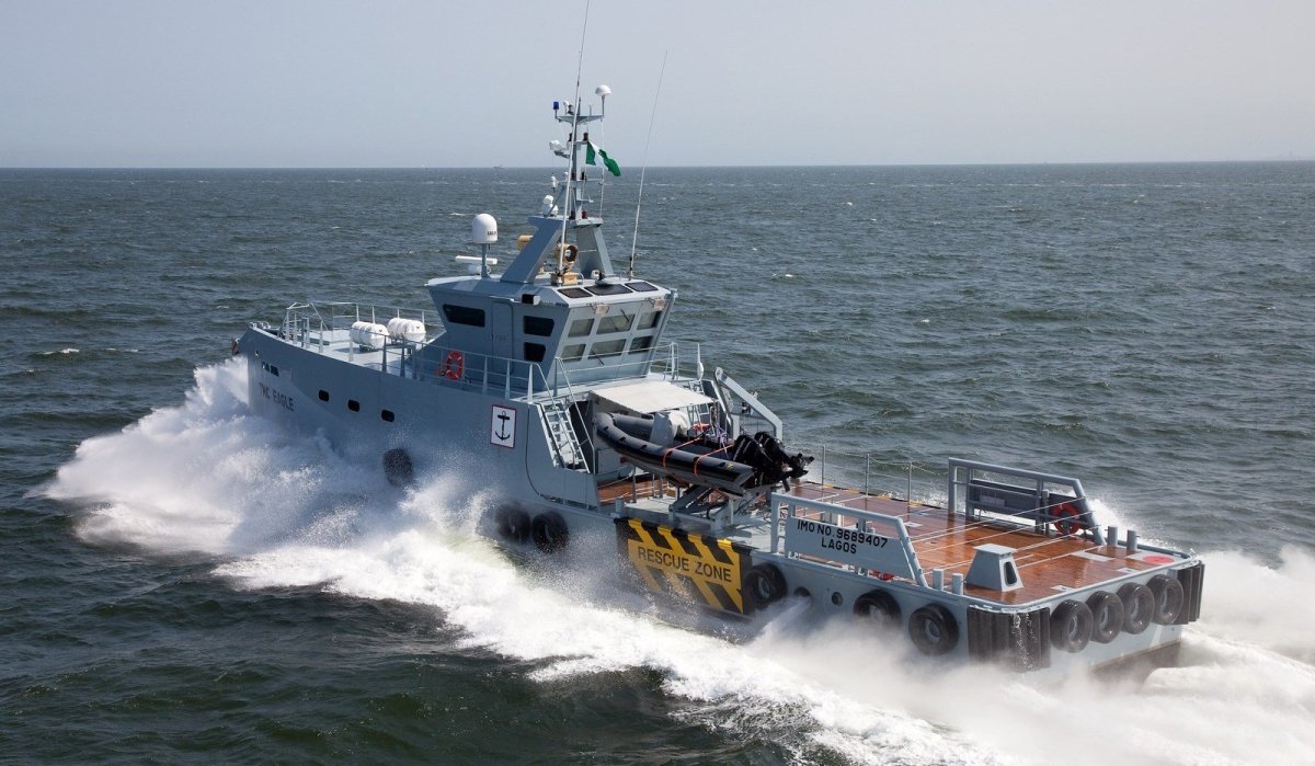 Патрульный катер "Тайфун"