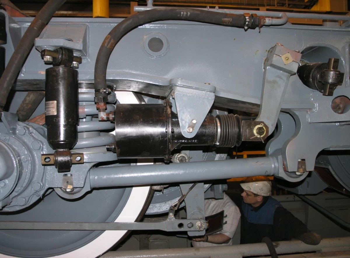 Буксовое подвешивание электровоза 2эс6