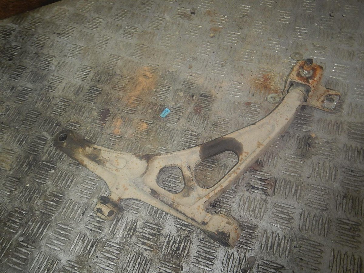 Передние рычаги Иран Саманд