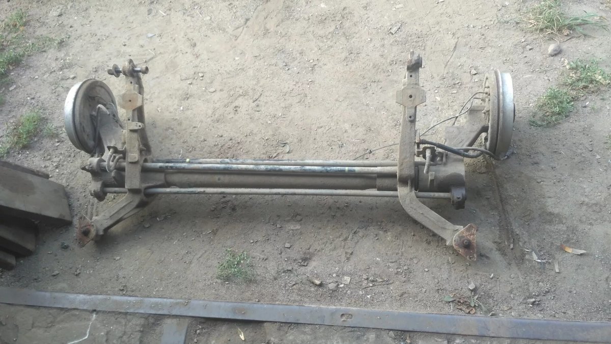 Iran Khodro Samand задняя балка