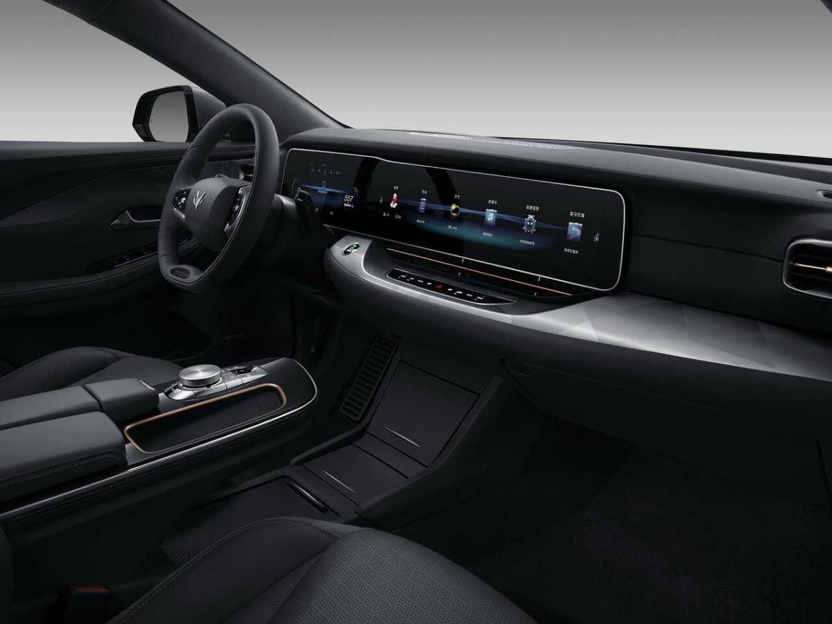 Zeekr 001 фото салона