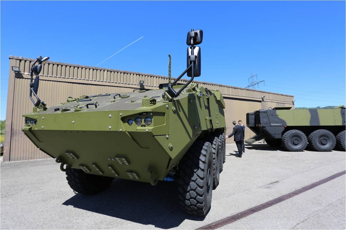 БТР Piranha 5