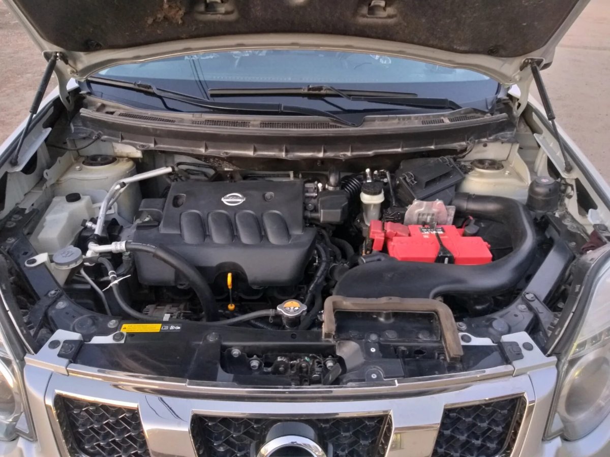 Nissan x-Trail t31 подкапотка
