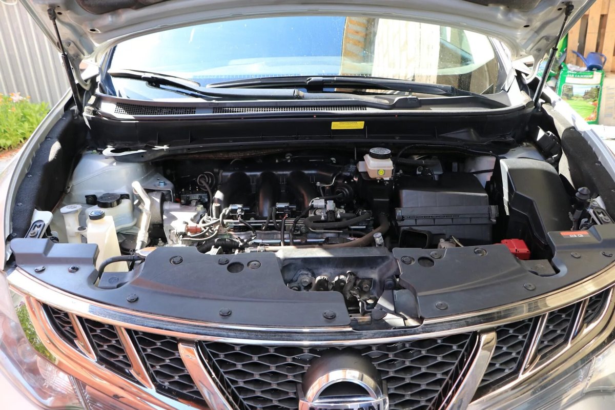 Nissan Murano z51 открытый капот