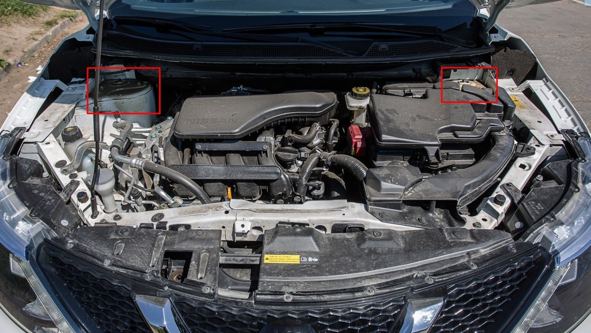 Ниссан Кашкай моторный отсек