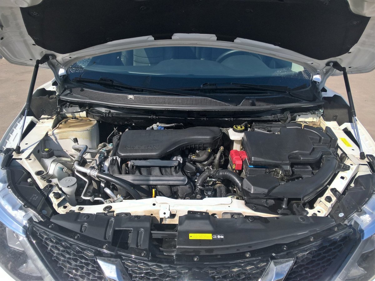 Моторный отсек Ниссан Кашкай j10