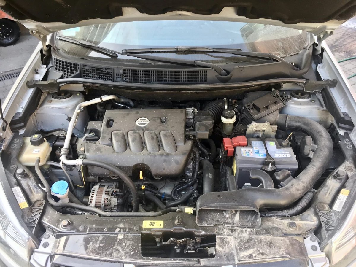 Nissan Qashqai 2010 под капотом