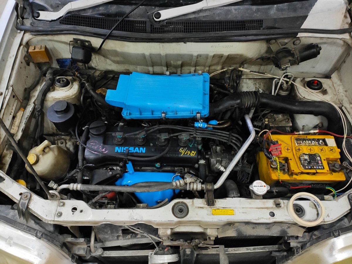 Nissan Cube z10 подкапотка
