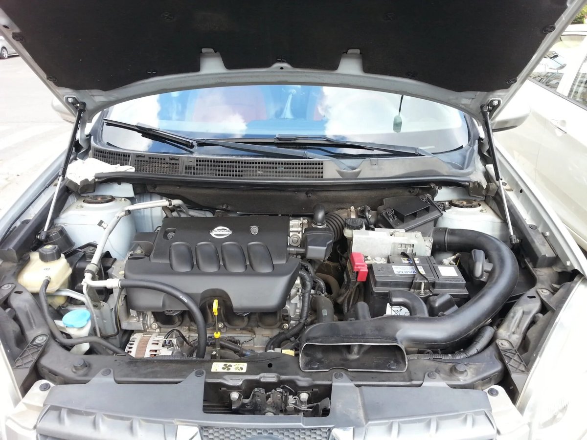 Nissan Qashqai j10 подкапотка