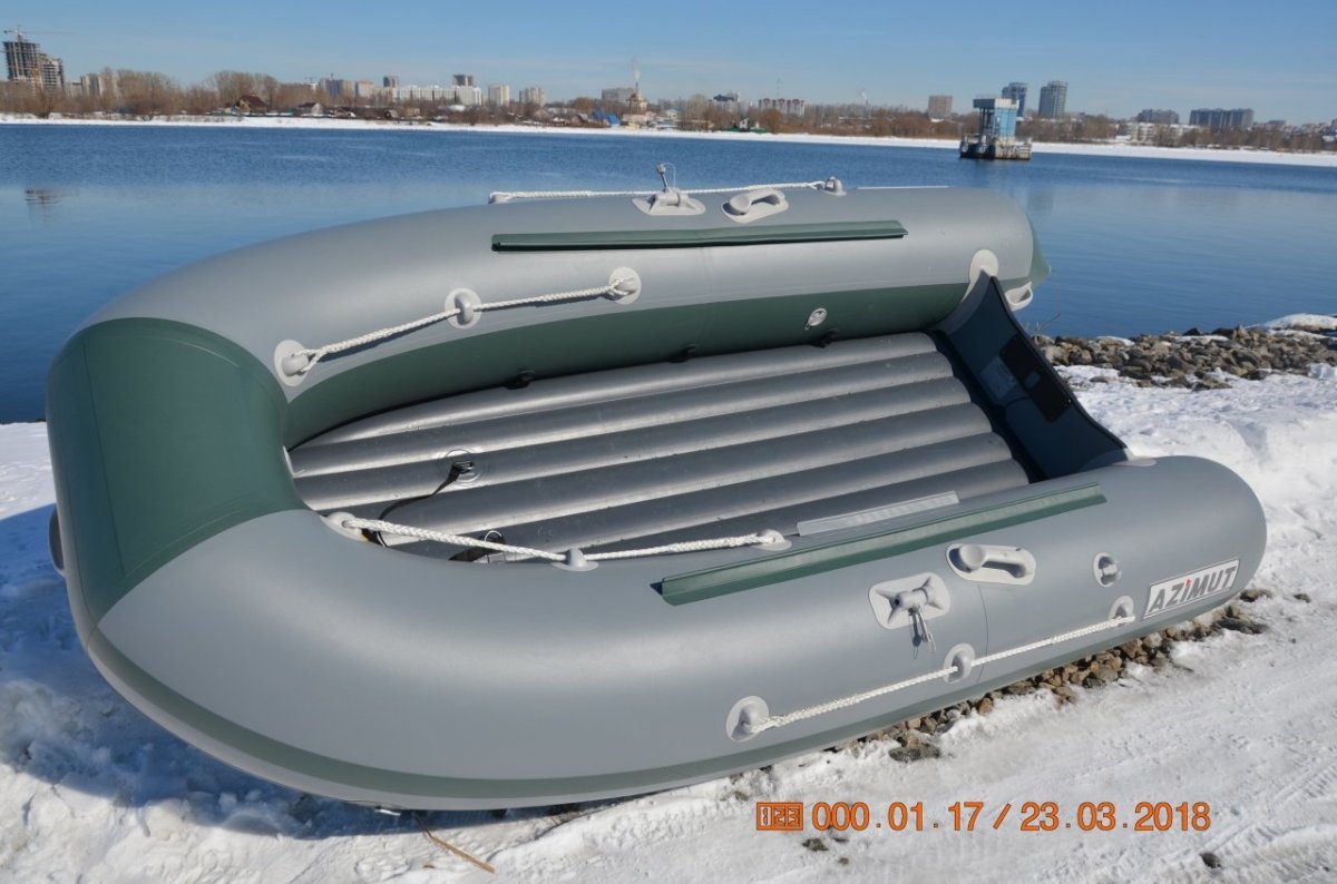 Лодка Azimut vector 320