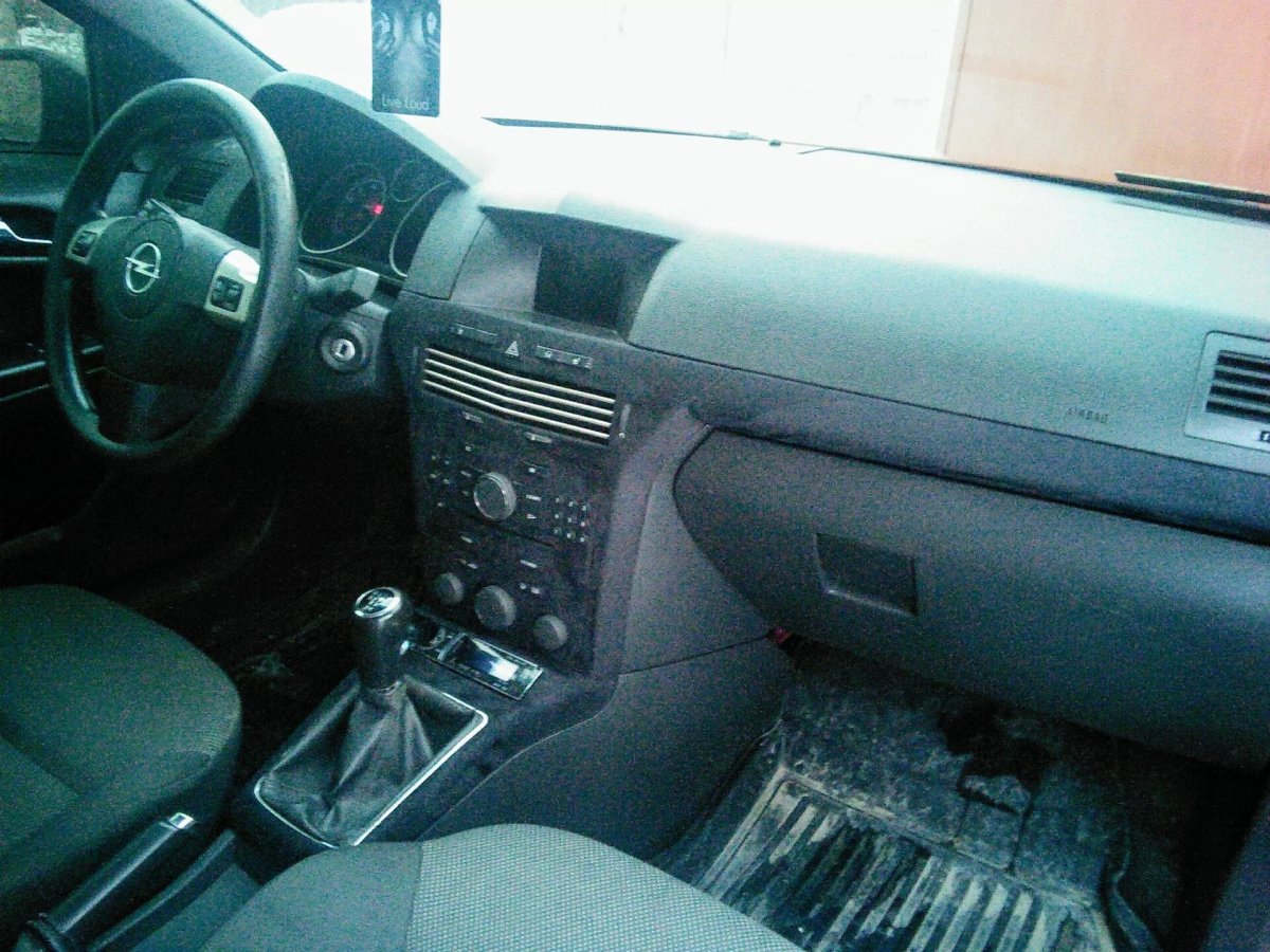 Пластик салона Opel Astra h