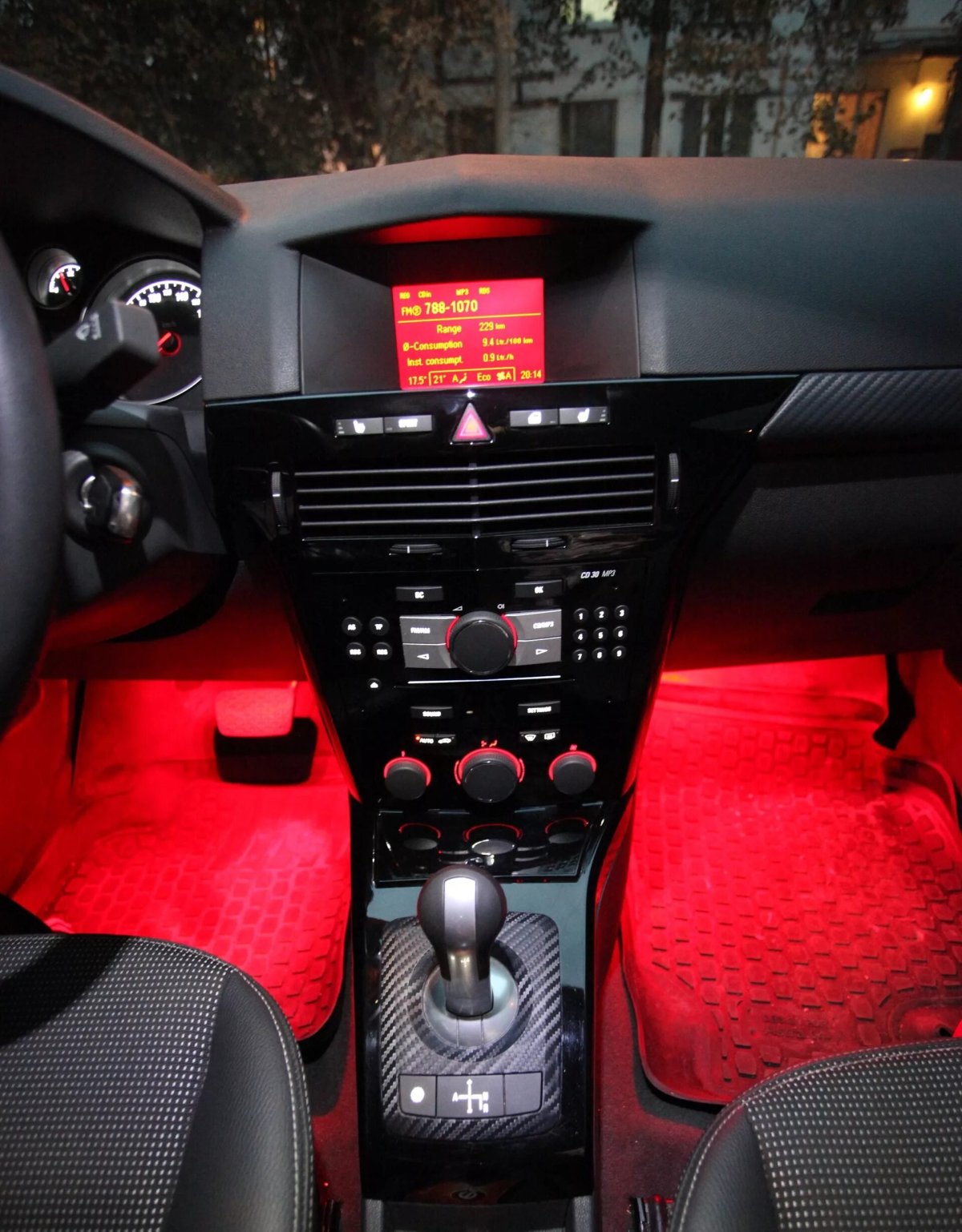 Opel Astra GTC 2008 салон