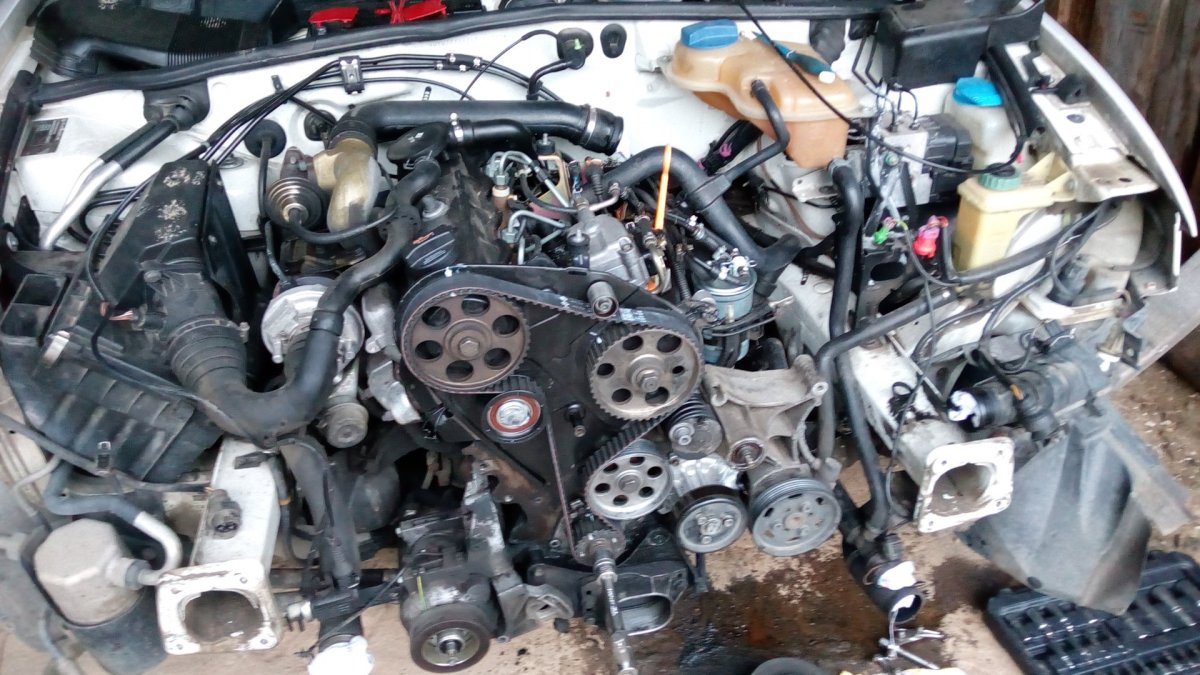 Volkswagen Passat b5 1.9 TDI мотор