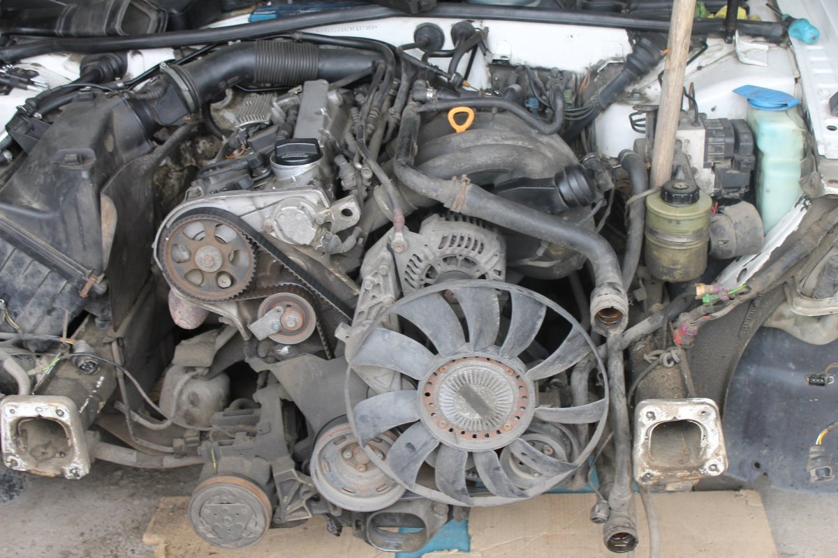 Двигатель Фольксваген Пассат 1.8 турбо