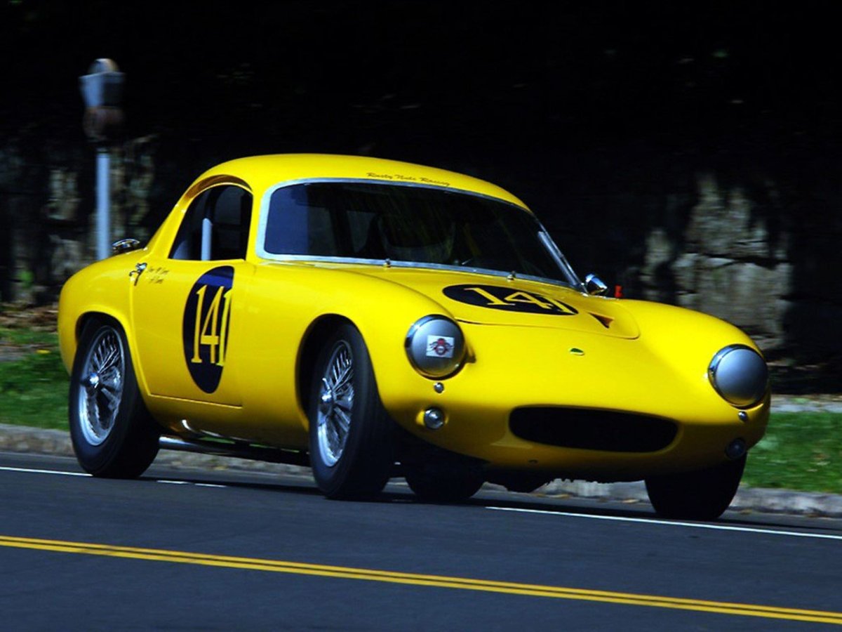 Лотос Элит автомобиль