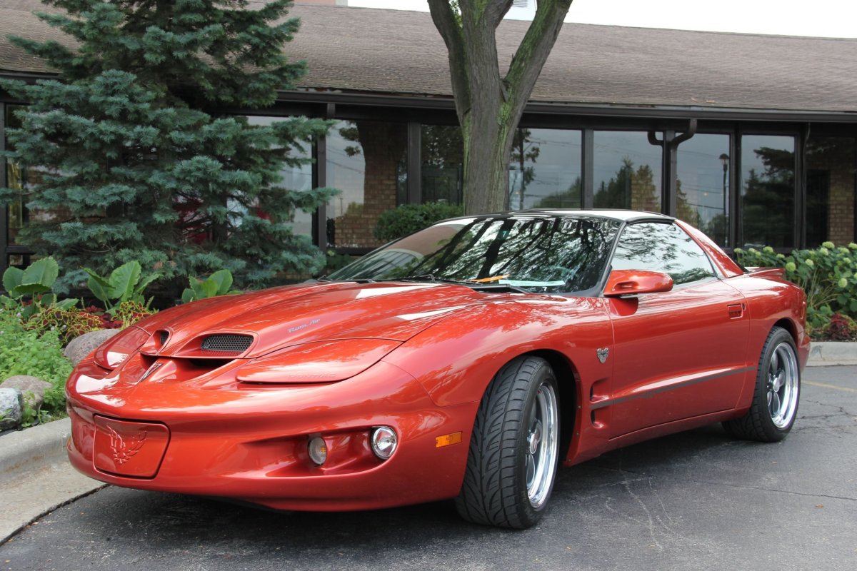 Понтиак Фаерберд 2002