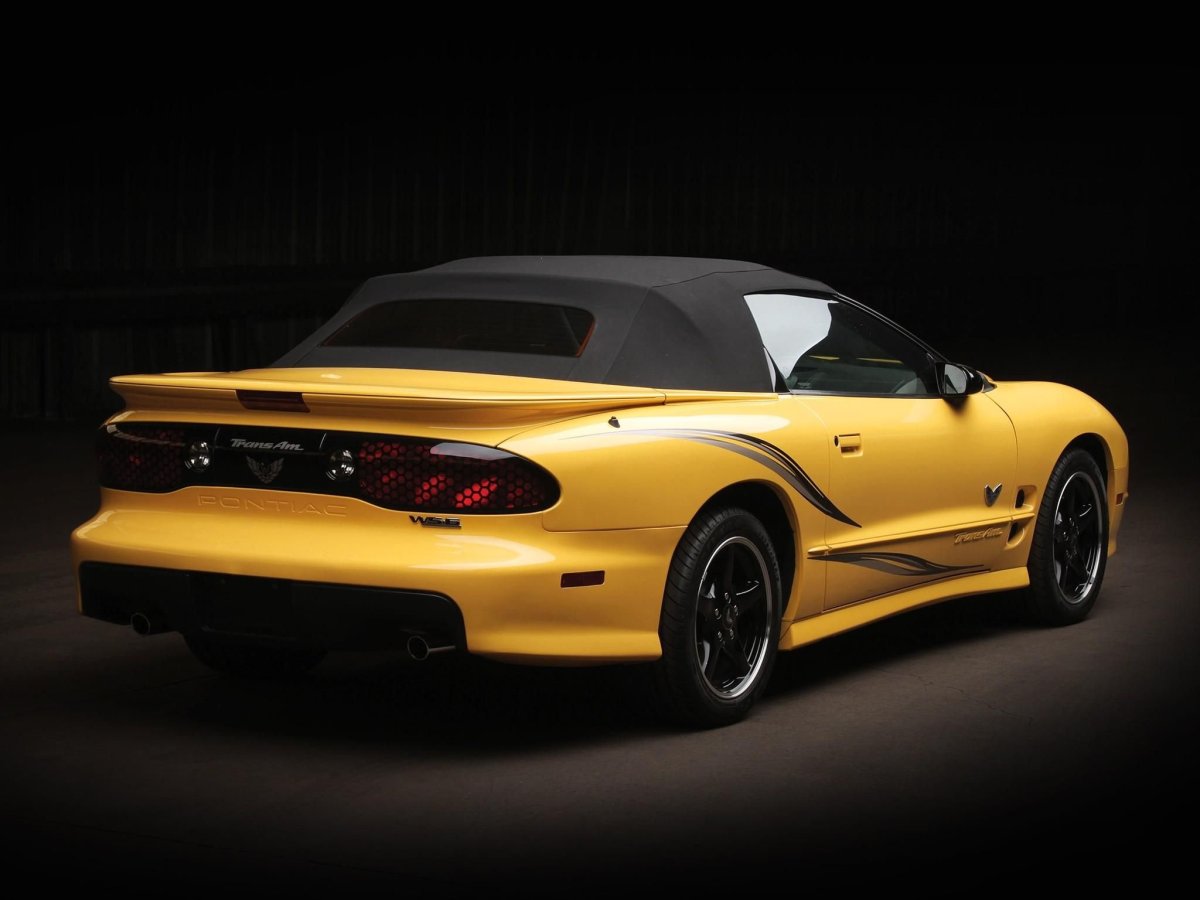 Pontiac Firebird Trans am 2002
