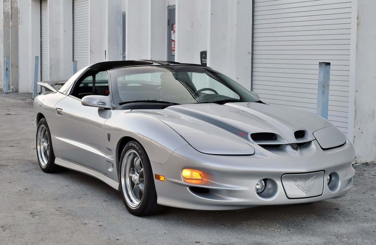Pontiac Trans am 2002