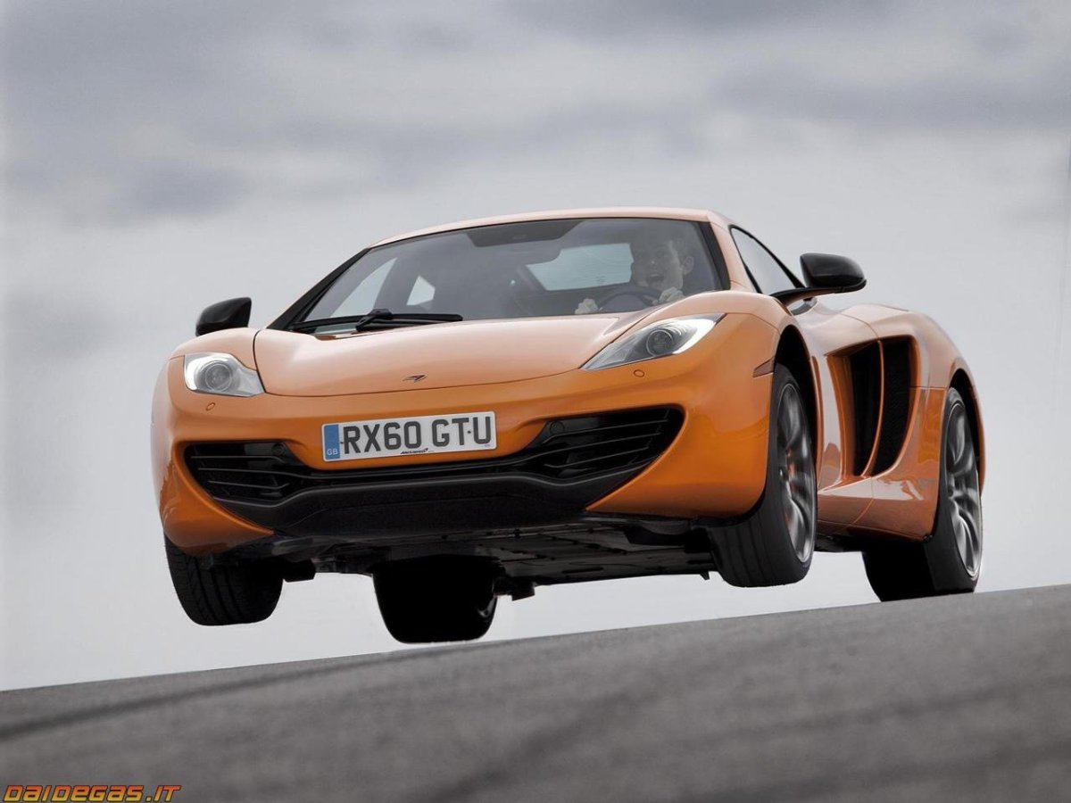 MCLAREN 12c 2011