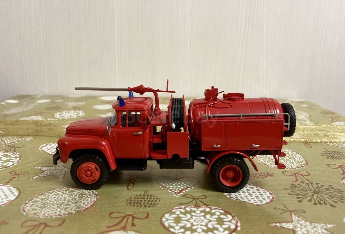 ЗИЛ-130 порошкового тушения