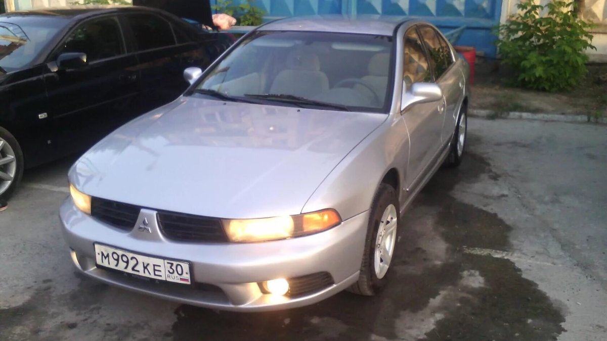 Митсубиси Галант 2003г
