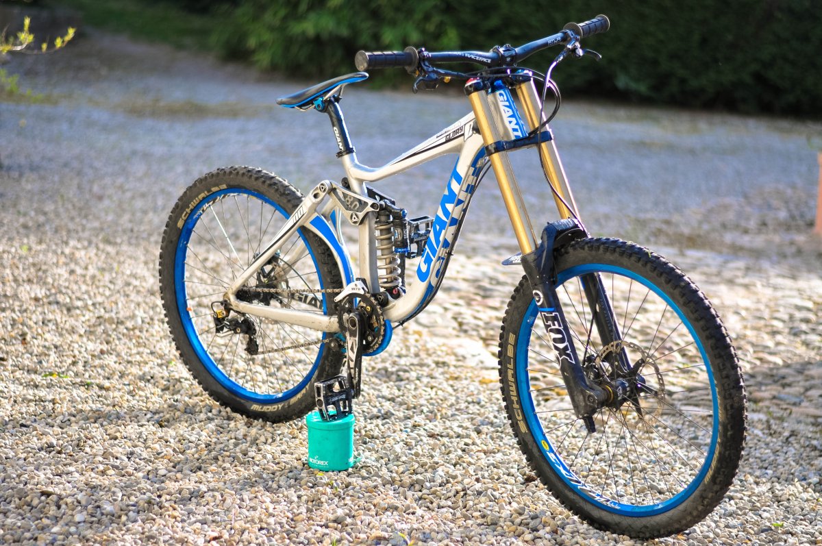 Giant Glory велосипед даунхилл